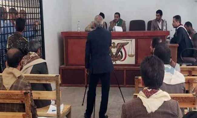أشهر محامي في صنعاء يكشف فضيحة مدوية عن كبار القضاة مع مواطن ووالدته