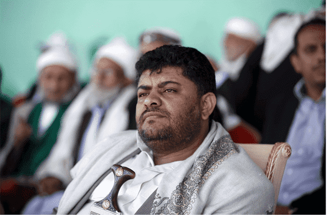 أمريكي يكشف عن وجود 40 مستشار إيراني في قلب الآلة القتالية للحوثي