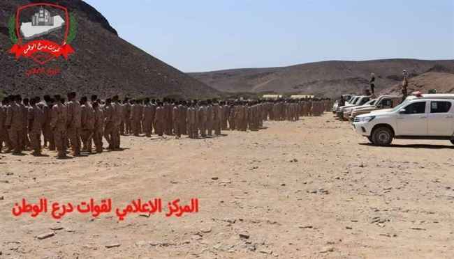 مقرب من حكام السعودية يعلق على قرار رئاسي بإنشاء قوات عسكرية جديدة باليمن.. ماذا قال ؟