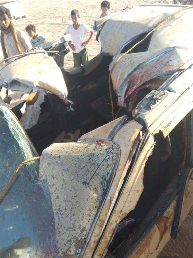 الطيران الأمريكي يقصف سيارة تقل عناصر القاعدة في مأرب.. صور أولية وعددهم