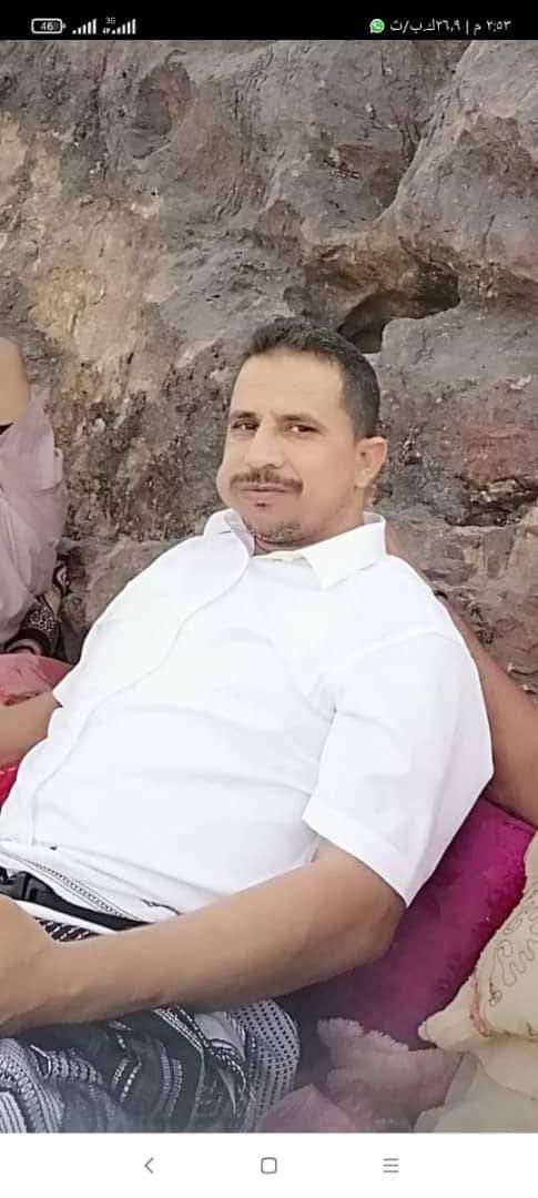 مسلحون مجهولون يغتالون طبيباً في الضالع