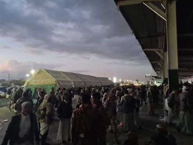 مسلحو الحوثي يقتلون شاب في صنعاء والقبائل تعتصم بميدان السبعين