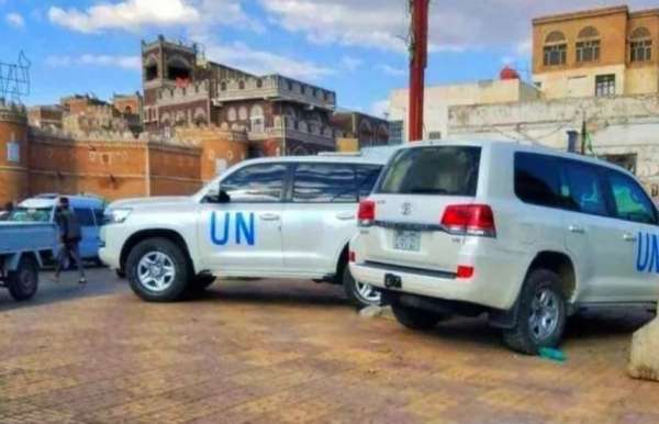 الحوثيون يمهلون الموظفين الأمريكيين والبريطانيين مهلة شهر لمغادرة البلاد