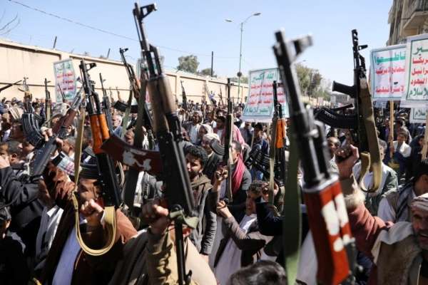 نحو 900 انتهاك.. إرهاب الحوثي يثخن أوجاع أبناء تعز