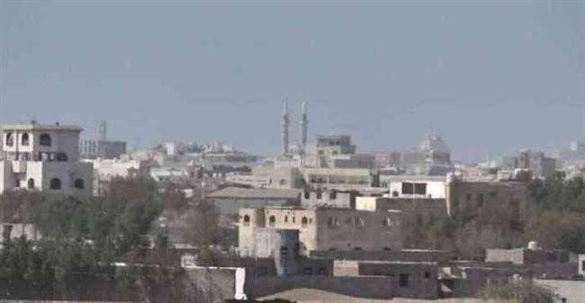 تحليق مكثف لمُسيرات الحوثي فوق حيس والدريهمي