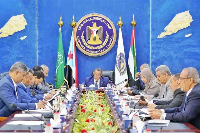 رئاسة الإنتقالي الجنوبي تشدد على ضرورة تسريع تنفيذ ما تبقى من بنود إتفاق الرياض