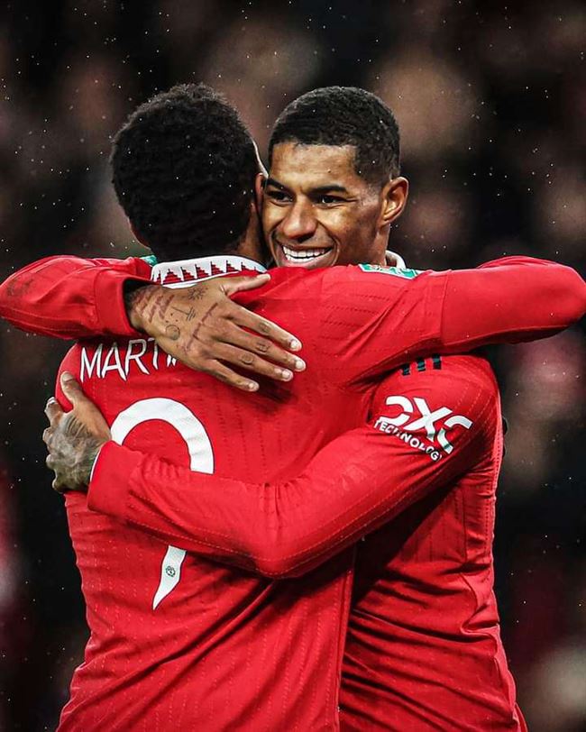 مانشستر يونايتد يتأهل إلى نهائي كأس الرابطة