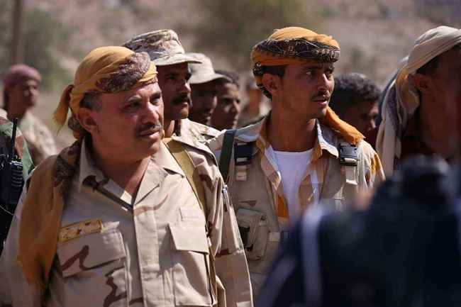 بالوثيقة.. القبض على قائد محور تعز وأمن عدن ينفذ أوامر قهرية رسمية بعد تمرد المطلوب عسكريا