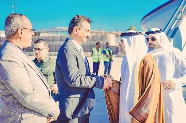 السفير الاماراتي لدى اليمن يصل العاصمة عدن