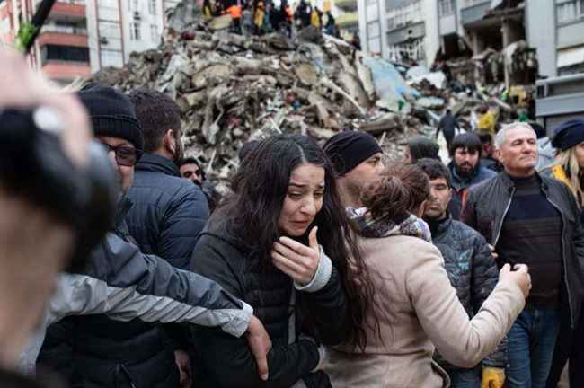 مفاجأة.. يمنية حامل تضع مولودها تحت الأنقاض بتركيا وصحة الجنين جيدة.. 170 يمني متضرر بالزلزال