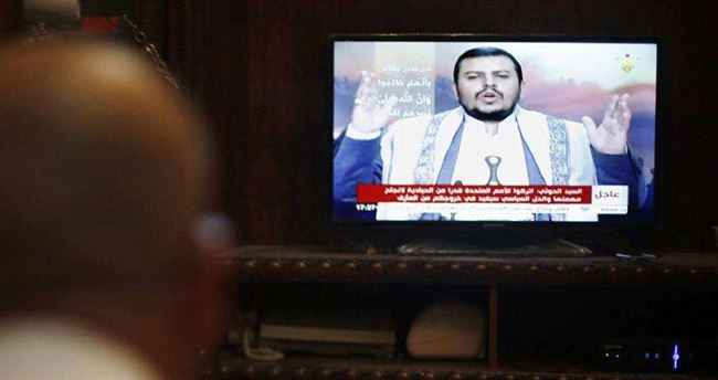 اول مظاهرة طلابية مناهضة للحوثي في ذمار