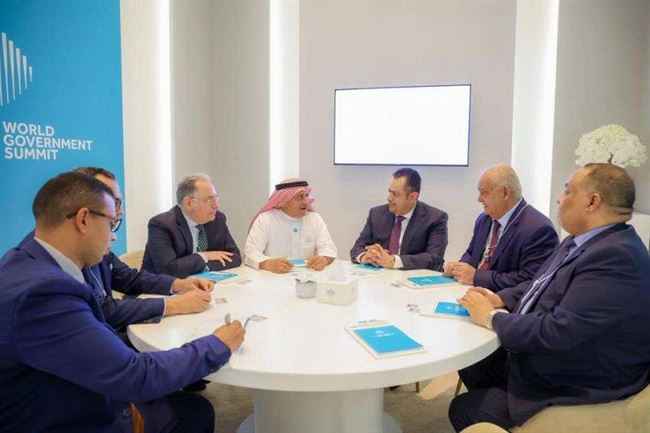 رئيس المجلس مع صندوق النقد العربي في دبي لتسريع إطلاق الدعم المعلن عنه لليمن