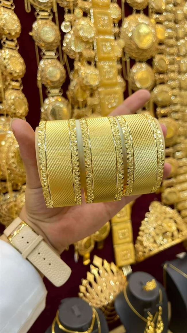 ارتفاع أسعار الذهب مع تراجع الدولار الأمريكي