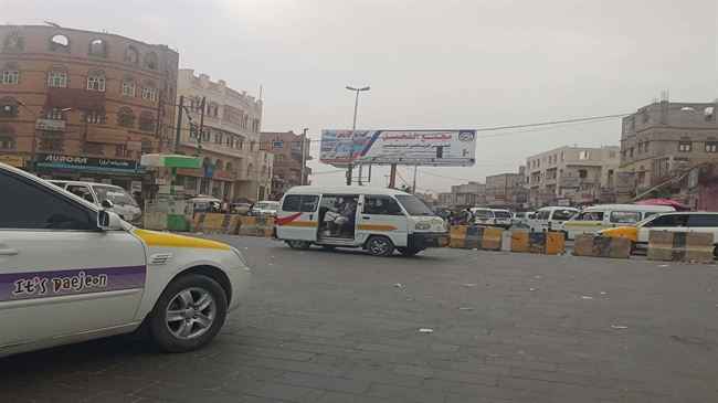 المخابرات الحوثية تقتحم منزل شيخ قبلي كبير في صنعاء وتروع النساء.. إهانة وضرب مبرح