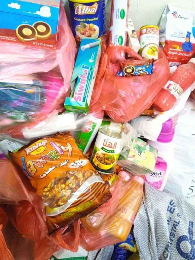 شاهد بالصور.. إغلاق محال تجارية لوجود مواد غذائية منتهية الصلاحية