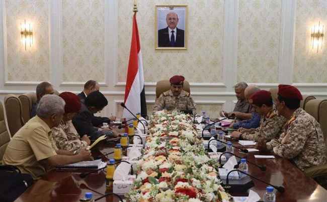 وكالة سبأ تكشف تفاصيل اجتماع وزير الدفاع بفريق هيكلة القوات العسكرية