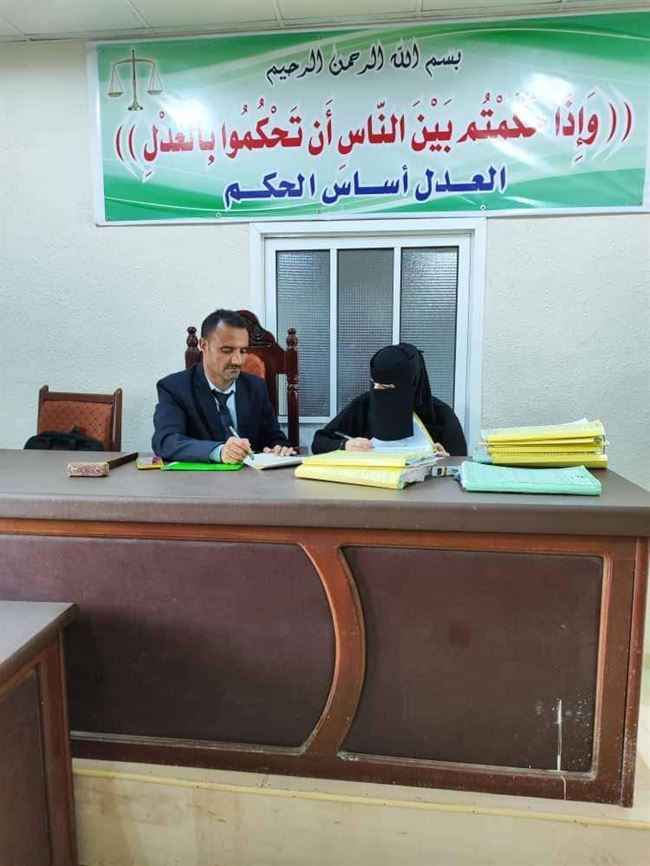 محكمة الأموال العامة تحكم في قضيتي تزوير وسرقة مال عام بعدن