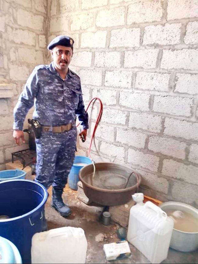 ضبط مصنع خمور بشبوة يديره أفارقة