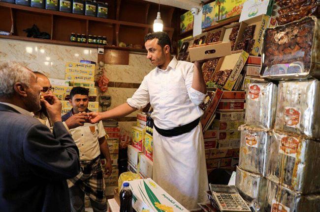 مواطنون يشكون غلاء أسعار التمور ورداءة التخزين تزيد الكميات الفاسدة