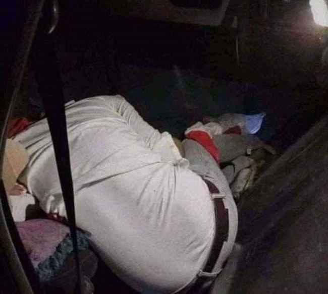 إغتيال صحفي بطريقة بشعة وسط تعز.. تفاصيل قتله بـ10 طعنات بالصور