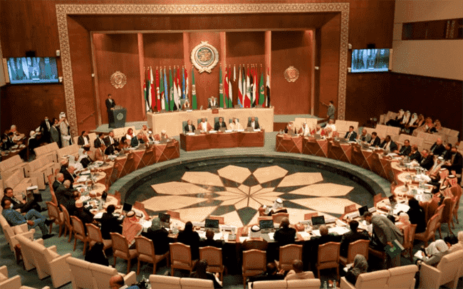 كاتب يمني : الحوثي كثف قصف امدادات النفط بالسعودية لهذا السبب