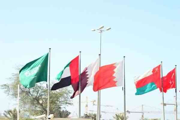 سياسية يمنية تحرج الحوثيين بهذه التساؤلات