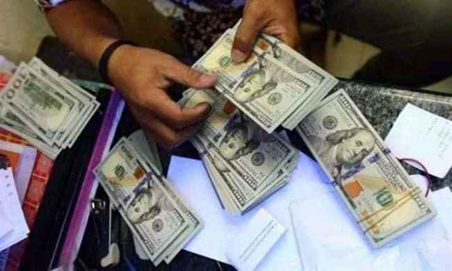 مصادر في صنعاء تكشف عن حقيقة ثبات الدولار والسعودي.. تفاصيل صادمة