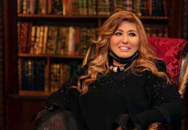 فنانة مصرية مشهورة تتجوز 12 زوجاً .. أحدهم رجل أعمال يمني