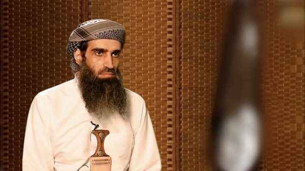 وكالة دولية تكشف هوية وجنسية قاضي القاعدة باليمن بعد استهداف الطيران الأمريكي منزله بمأرب