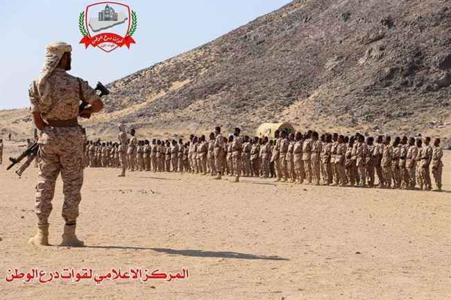 قائد التحالف العربي يصل مقر درع الوطن.. القائد العام يؤكد جاهزية الالوية لتنفيذ المهام ضد الحوثي