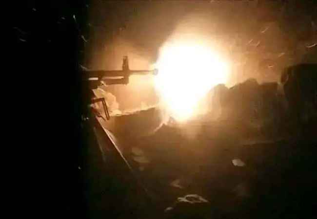 اندلاع معارك طاحنة بجميع أنواع الأسلحة في جبهات الضالع ومصرع عدد من الحوثيين