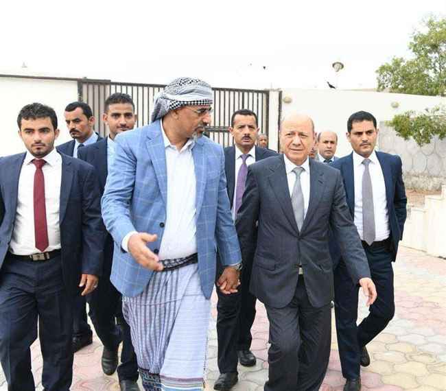 العليمي في كلمة مطولة:مستمرون نحو تحقيق اهداف المرحلة الانتقالية