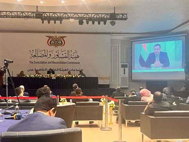 معين عبدالملك يكشف عن أمر وأحد فقط سينهي الحرب في اليمن
