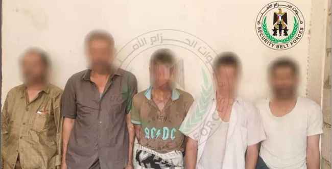 عاجل.. القبض على خلية حوثية في عدن يتزعمها شيخ قبلي يعمل مشرفا مع الجماعة جنوب صنعاء