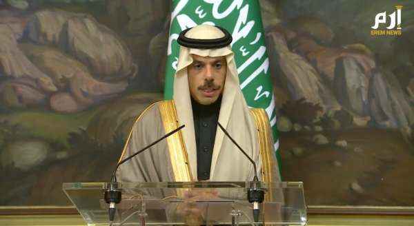 من روسيا كشف الخطوط العريضة للمفاوضات مع الحوثي.. ماذا قال وزير خارجية السعودية؟