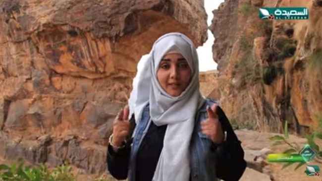المذيعة مايا العبسي تدخل عالم السياسة لأول مرة وتبدأ بالسعودية وإيران.. دعت اليمنيين الى هذا الأمر؟