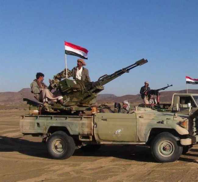 قبائل الجوف تحاصر تعزيزات حوثية وتستهدف قبلها القيادي السيد.. اشتباكات عنيفة وحشود قبلية