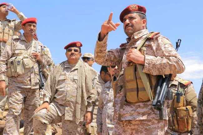 أول تحرك عسكري لوزير الدفاع وقائد التحالف العربي في جبهات مأرب.. تفاصيل جديدة