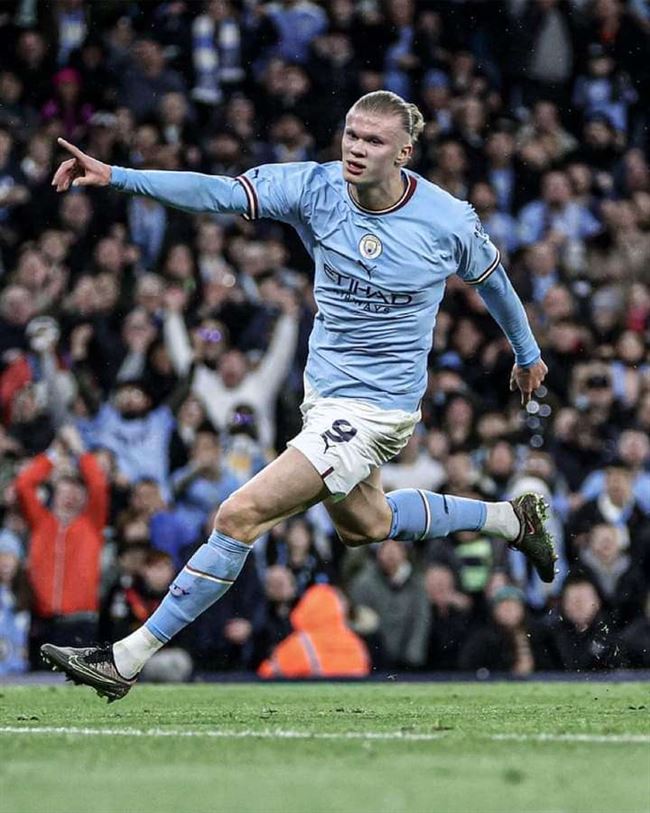 مانشستر سيتي يكتسح بيرنلي ويتأهل إلى نصف نهائي كأس الاتحاد