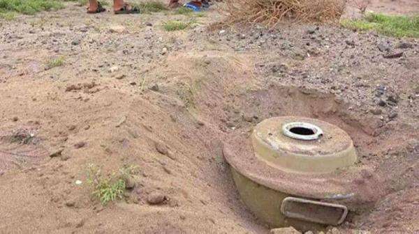 جرفته الأمطار انفجار لغم حوثي يؤدي إلى إصابة مدني في حريب