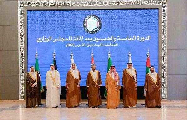 مجلس تعاون الخليج يؤكد دعمه الكامل للرئاسي ويدعو الحوثي للاستجابة لدعوة العليمي.. بيان جديد