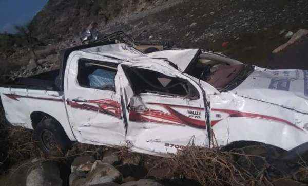 وفاة مواطنين غرقاً بعد جرف سيارتهم في شبوة