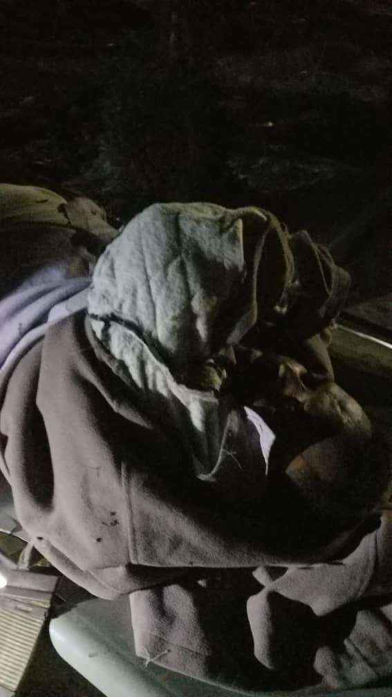 عناصر الإخوان وبميري الأمن يصفون مهمش داخل منزله في تعز ويرمون جثته بحوش مستشفى