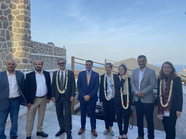 غادروا وهم يلبسون الفل.. سفراء الاتحاد الأوروبي يصدرون بيان عقب زيارتهم  إلى عدن