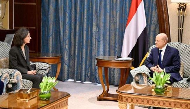 خلال استقباله سفيرة فرنسا.. العليمي يدعو إلى دعم الحكومة دوليا لاستعادة الحديدة