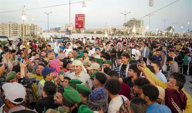 الزُبيدي يزور الإفطار السنوي السابع للمجلس العزابي بالعاصمة عدن