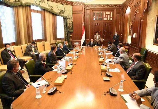 الرئيس هادي يتطلع إلى دور أكثر فاعلية لمؤسسات القضاء والإهتمام بالكادر القضائي 