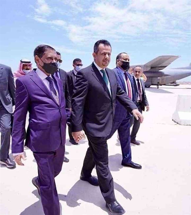 رئيس الوزراء يصل الى مدينة المكلا