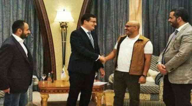 طارق صالح يدعو لآليات رقابة على الهدنة وتقديم ضمان على فتح جميع الطرق ورفع حصار تعز