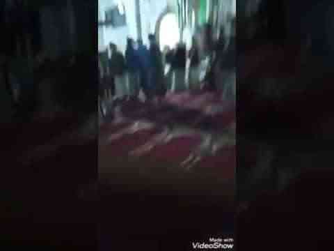 بالفديو .. مسلحون حوثيون يقتحمون مساجد عمران ويعتدون على المصلين بالسلاح